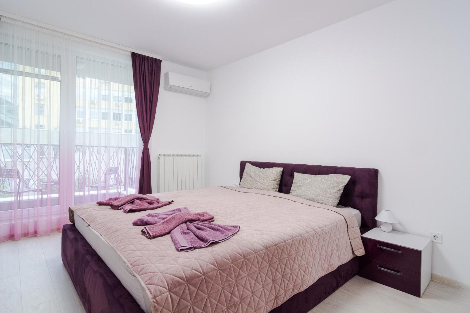 Paris Luxury Top Centre 2Bdr Apt W Work Desk And Wifi Near Nevsky Cathedral Sofia Exterior foto